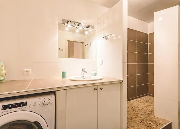 Spacieux Proche Gare Et Cathedrale Apartment *